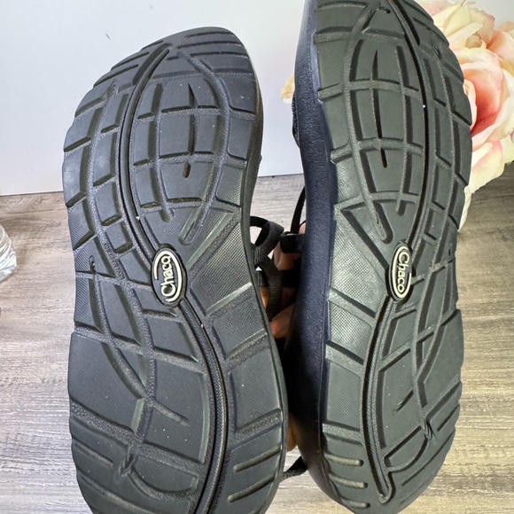 Chaco Women's Black Strappy Sandals size 8 EUC - Picture 4 of 6